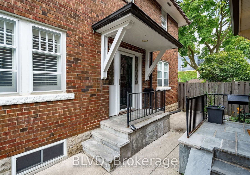 9-maxwell-avenue-toronto-ontario-c12876022