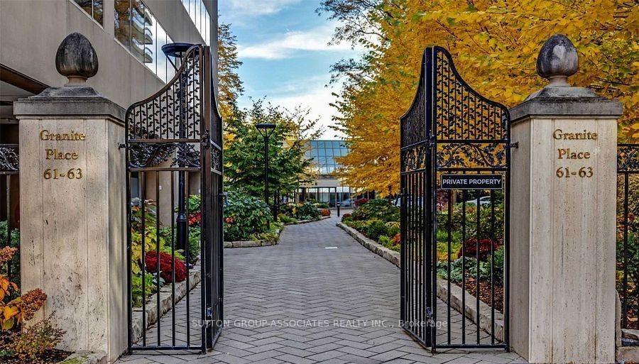 61-st-clair-avenue-w-toronto-ontario-c12876076