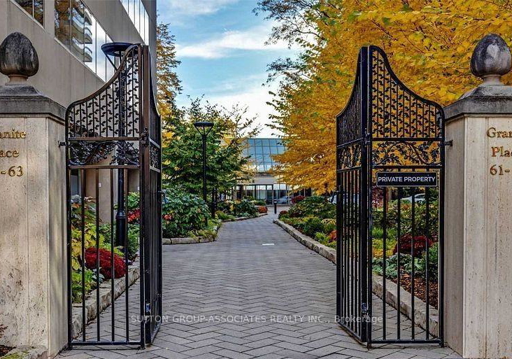 61-st-clair-avenue-w-toronto-ontario-c12876076