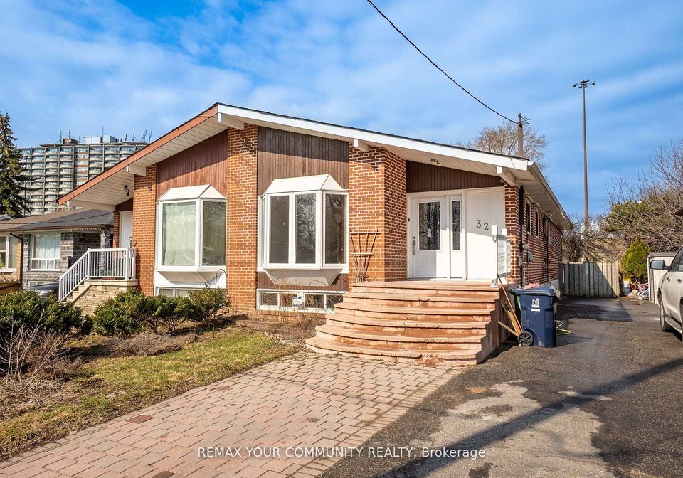 32-marbury-crescent-north-york-ontario-c12876268