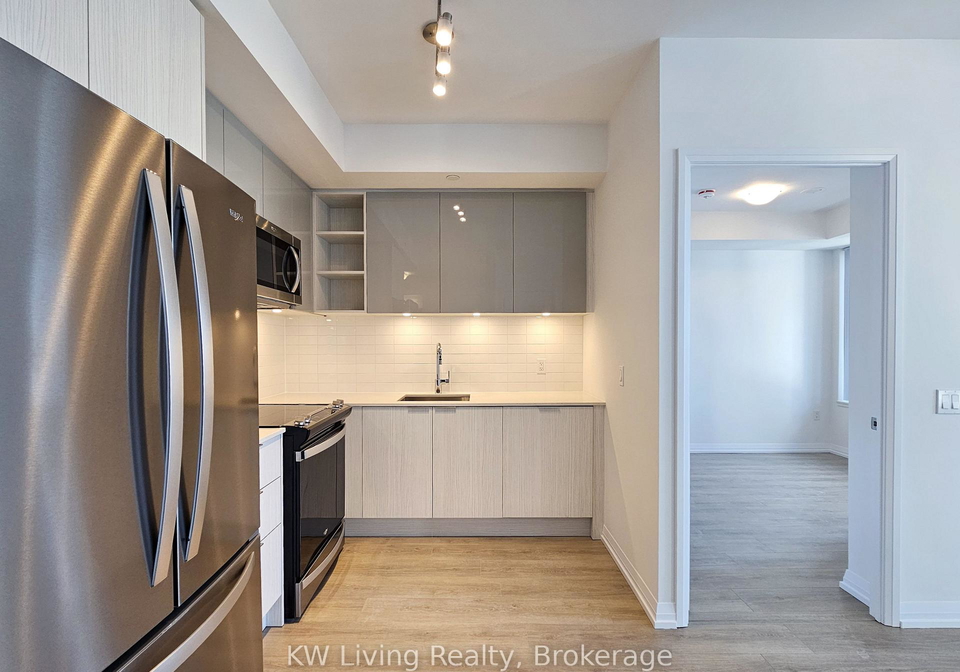 25-holly-street-toronto-ontario-c12876660