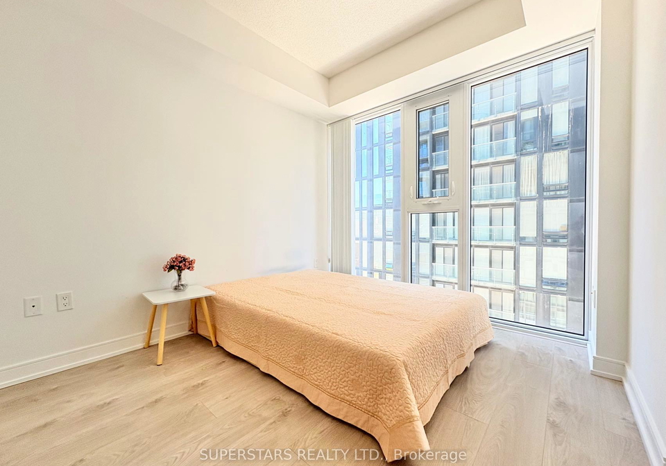 50-wellesley-street-e-toronto-ontario-c12876792