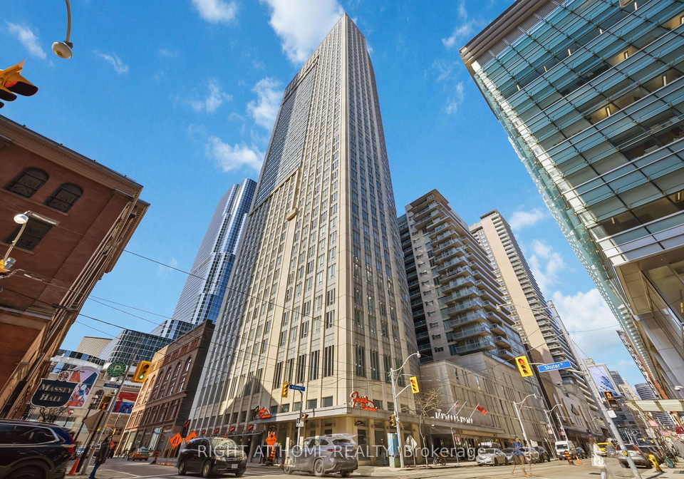 210-victoria-street-toronto-ontario-c12877038