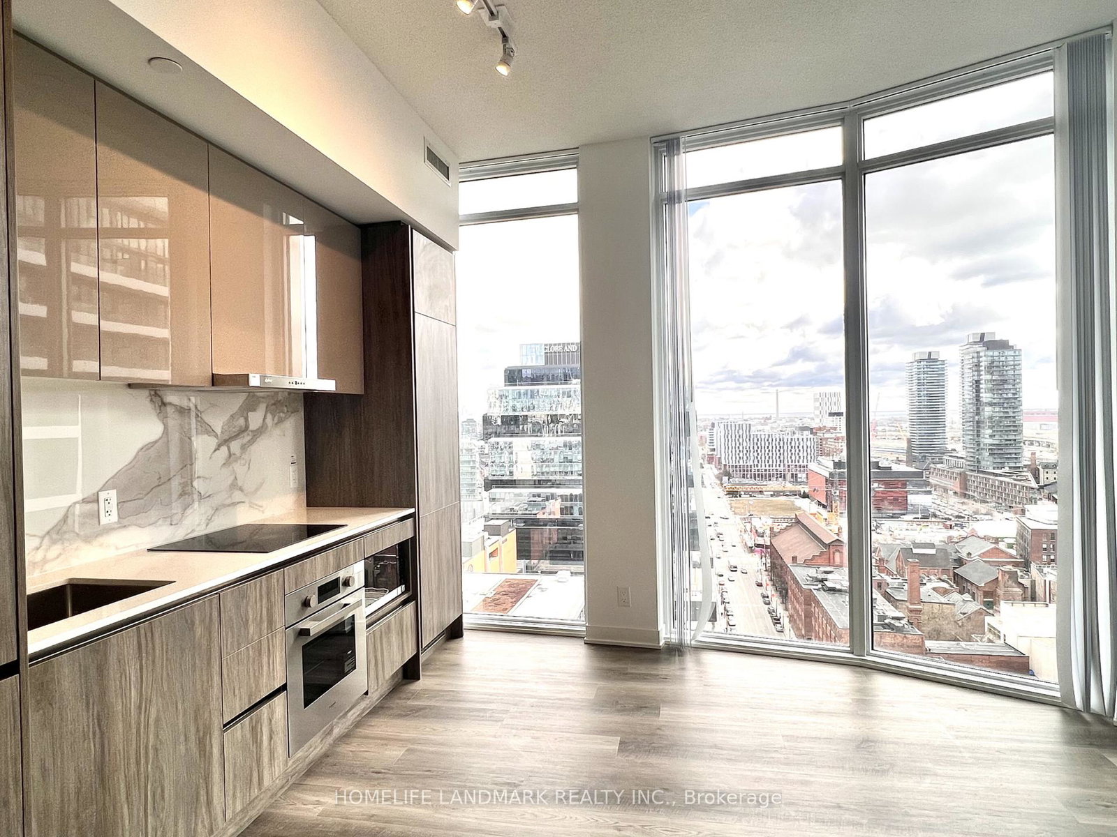 180-front-street-e-toronto-ontario-c12877126