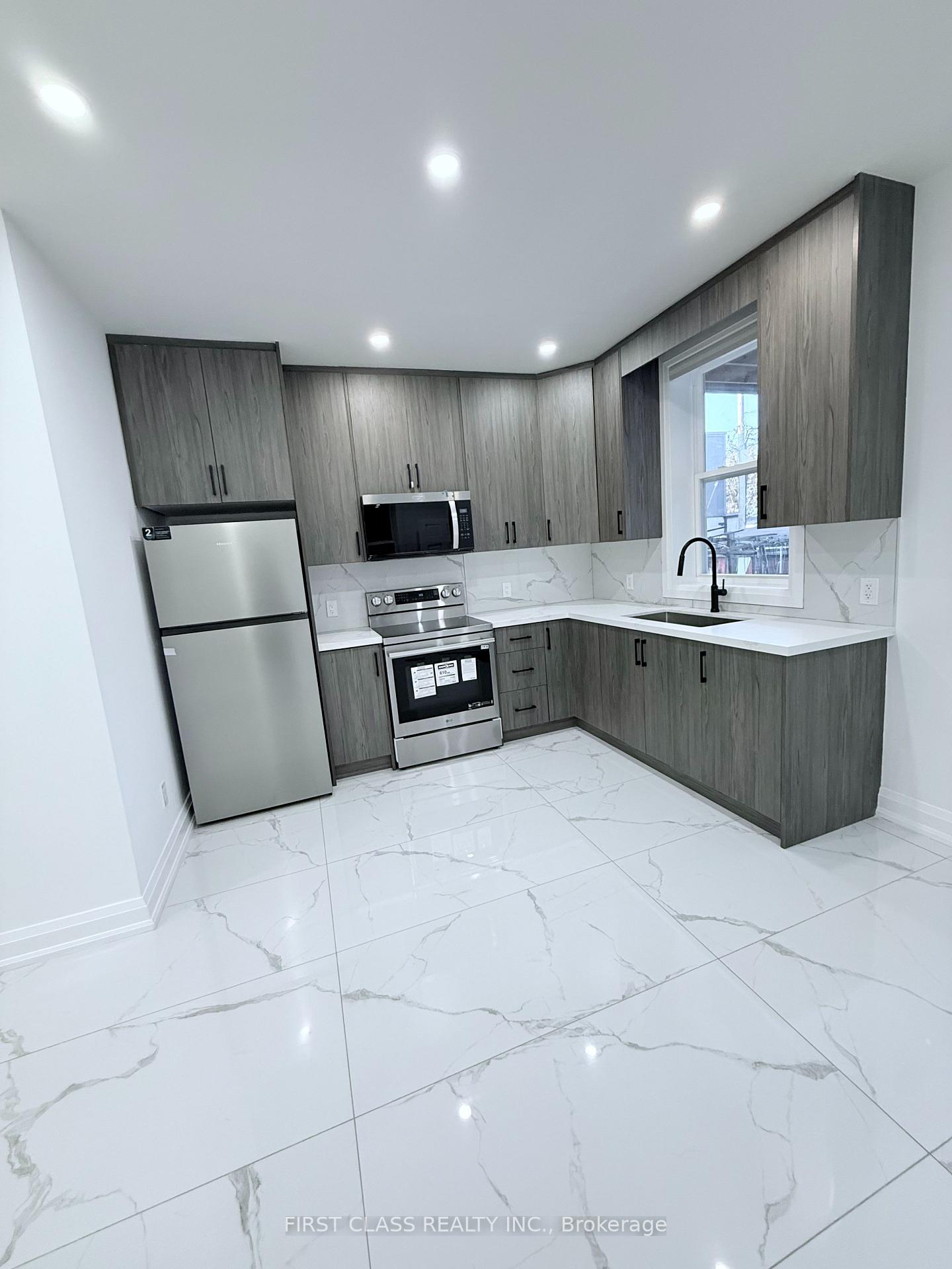 144-denison-avenue-toronto-ontario-c12877492