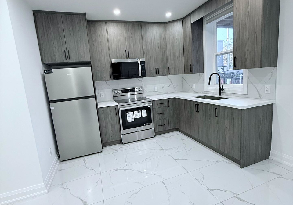 144-denison-avenue-toronto-ontario-c12877492