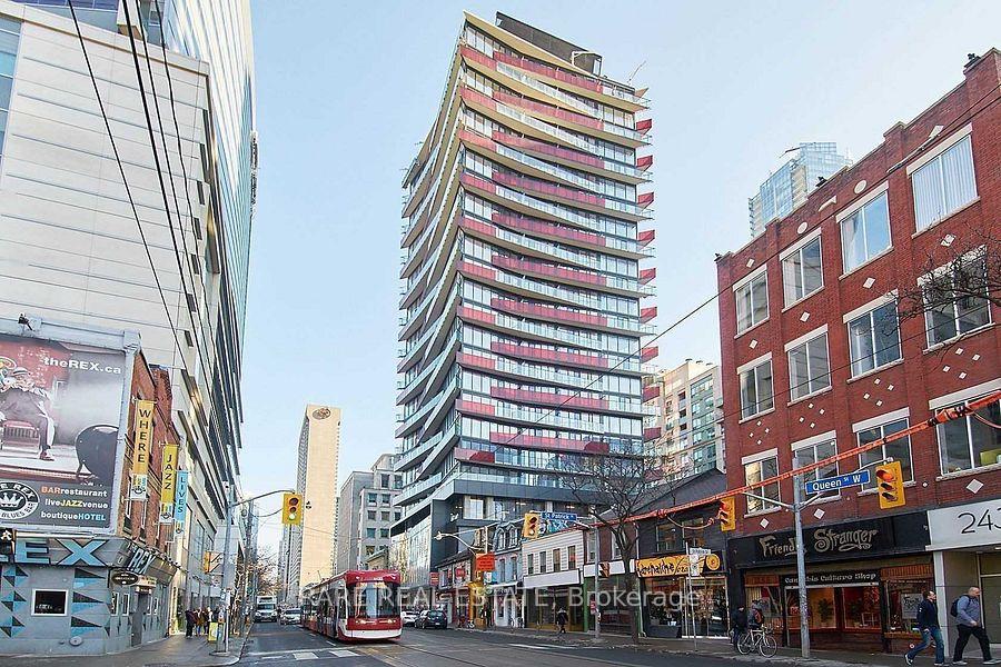 215-queen-street-w-toronto-ontario-c12877566