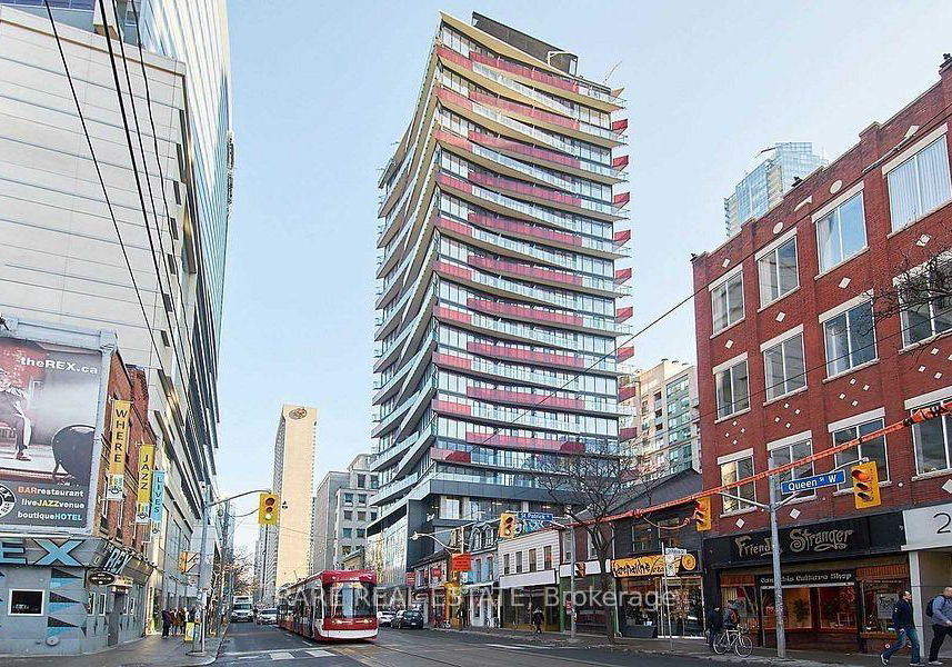 215-queen-street-w-toronto-ontario-c12877566