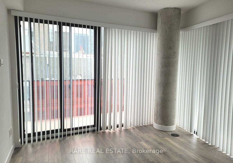 215-queen-street-w-toronto-ontario-c12877566