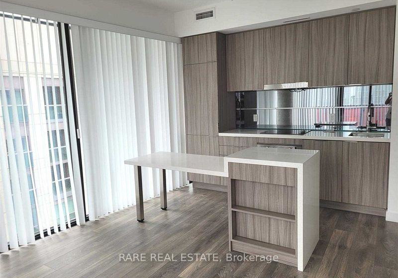215-queen-street-w-toronto-ontario-c12877566