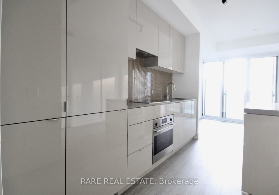 7-grenville-street-toronto-ontario-c12877608
