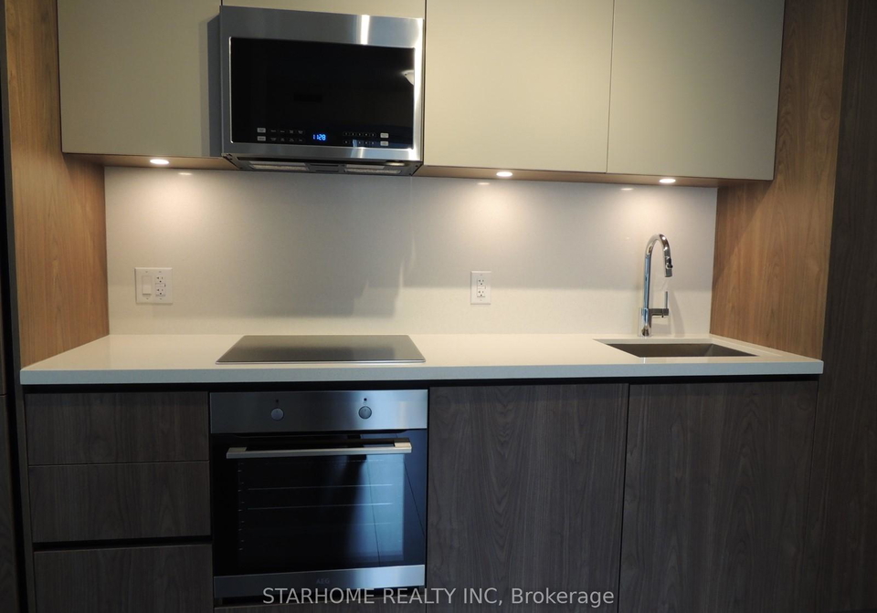 8-widmer-street-toronto-ontario-c12877708
