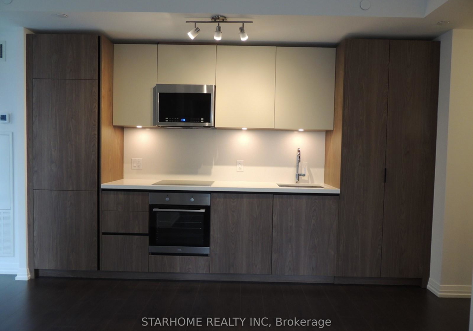 8-widmer-street-toronto-ontario-c12877708