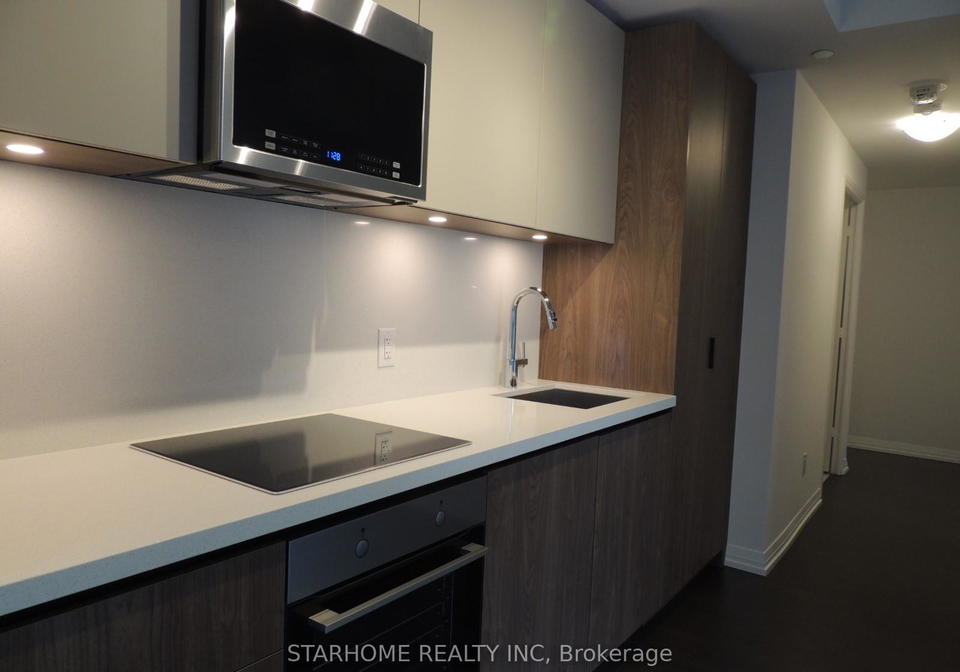 8-widmer-street-toronto-ontario-c12877708