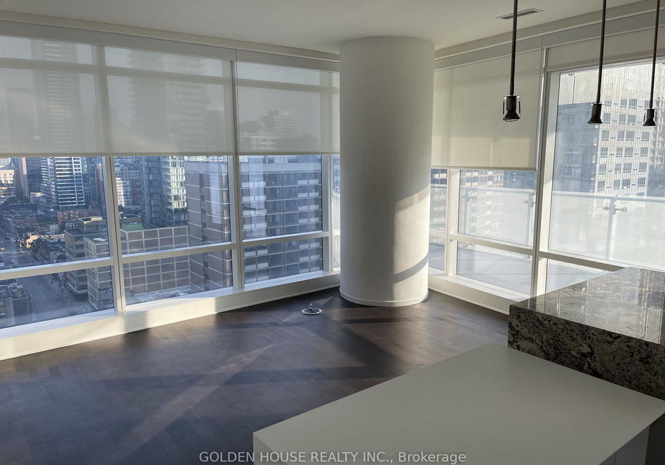 1-bloor-street-e-toronto-ontario-c12877986