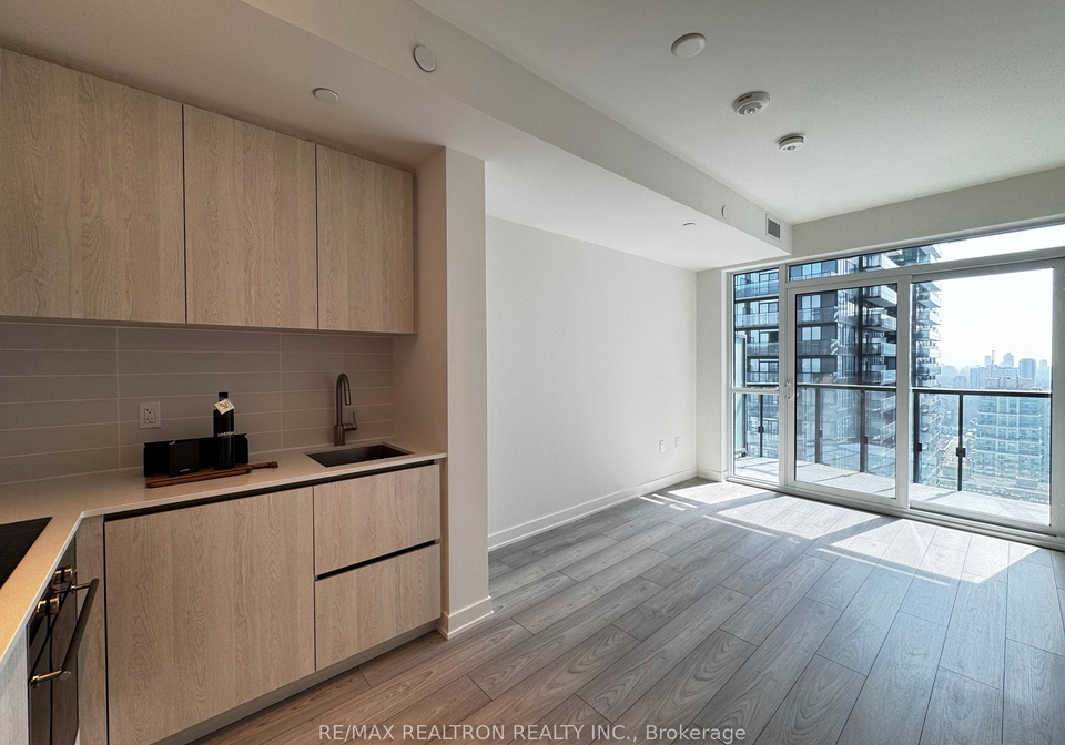 110-broadway-avenue-toronto-ontario-c12878032