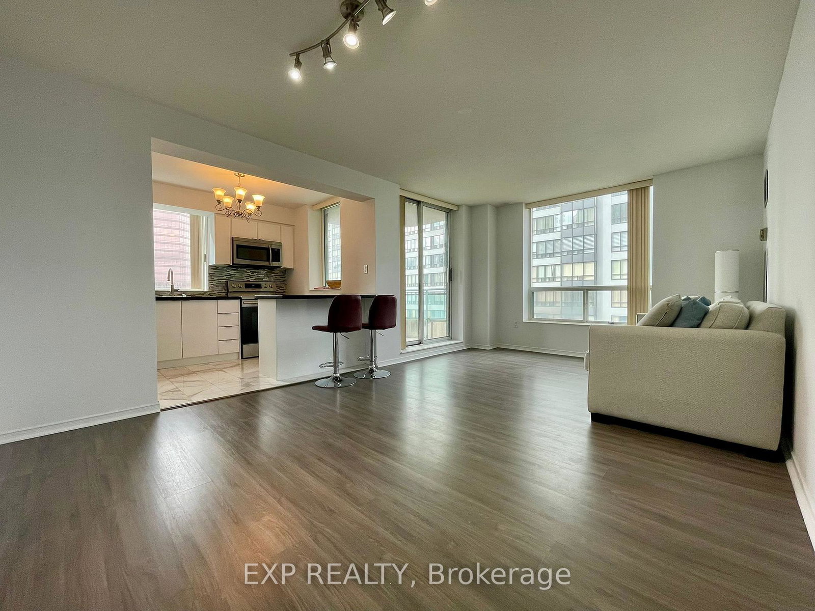 8-pemberton-avenue-north-york-ontario-c12878070