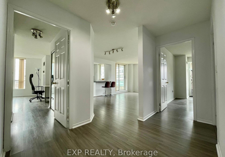 8-pemberton-avenue-north-york-ontario-c12878070