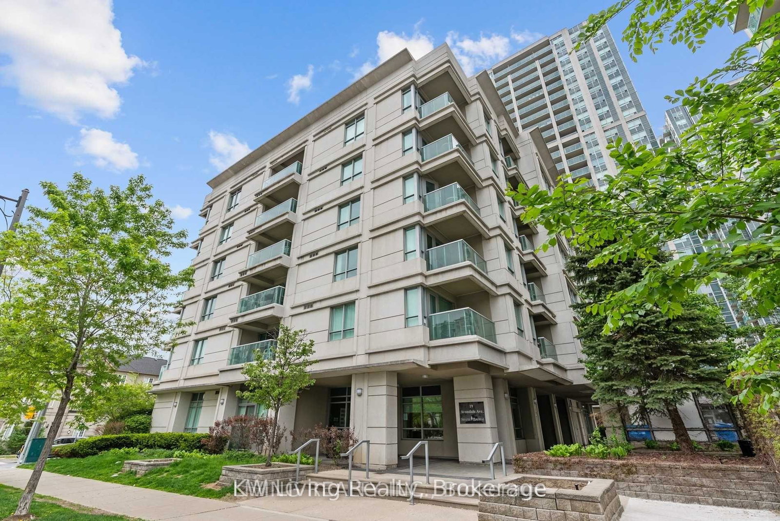 19-avondale-avenue-north-york-ontario-c12878212