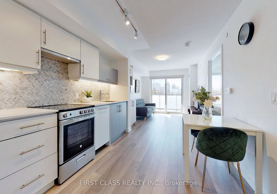 181-huron-street-toronto-ontario-c12878264
