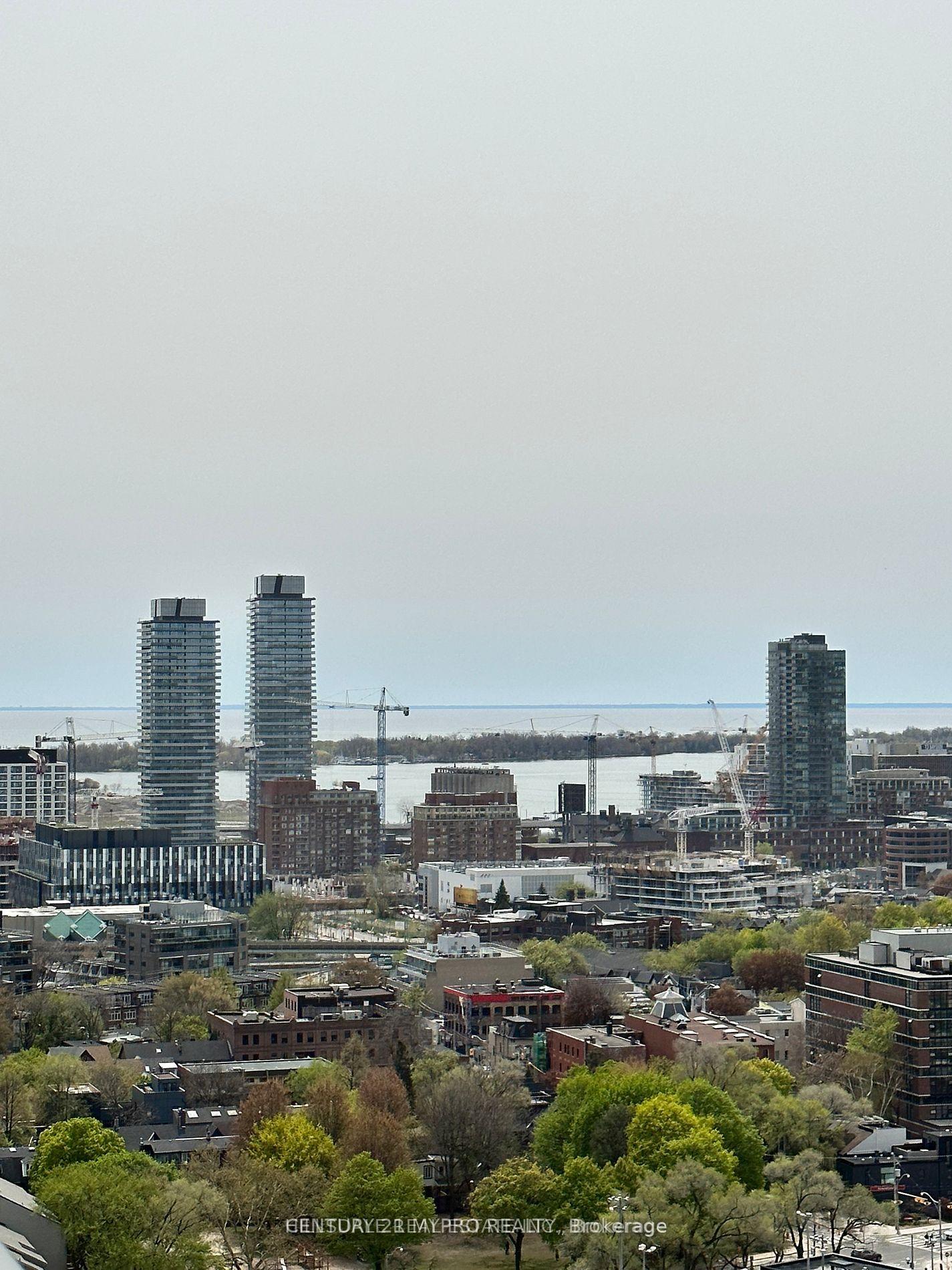 130-river-street-toronto-ontario-c12878904