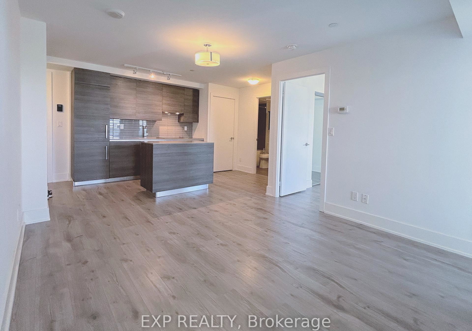 200-bloor-street-w-toronto-ontario-c12879036
