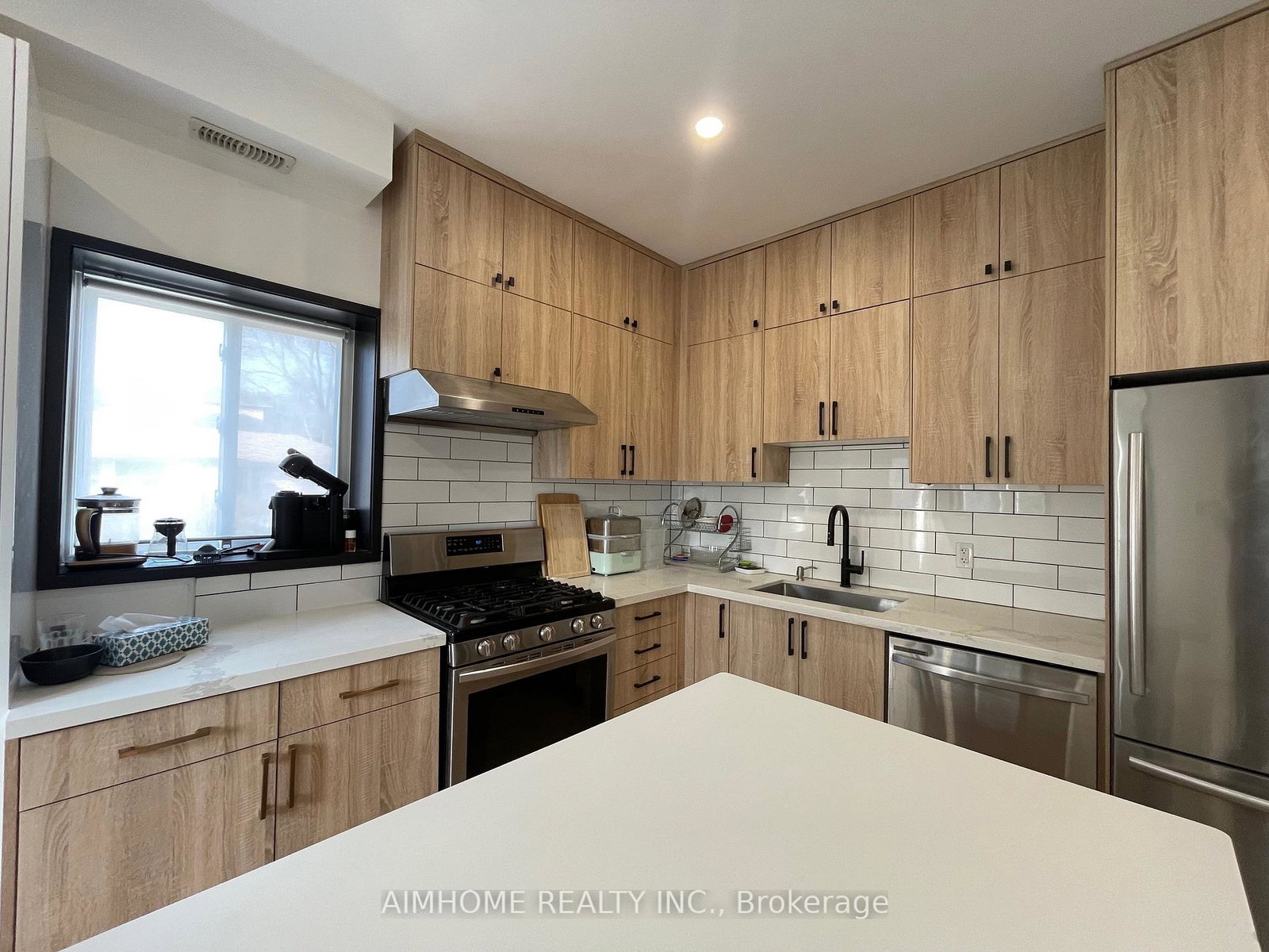 189-churchill-avenue-toronto-ontario-c12879058
