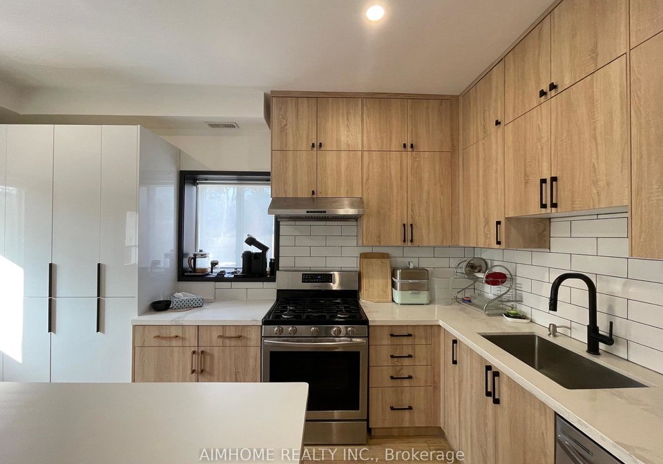 189-churchill-avenue-toronto-ontario-c12879058
