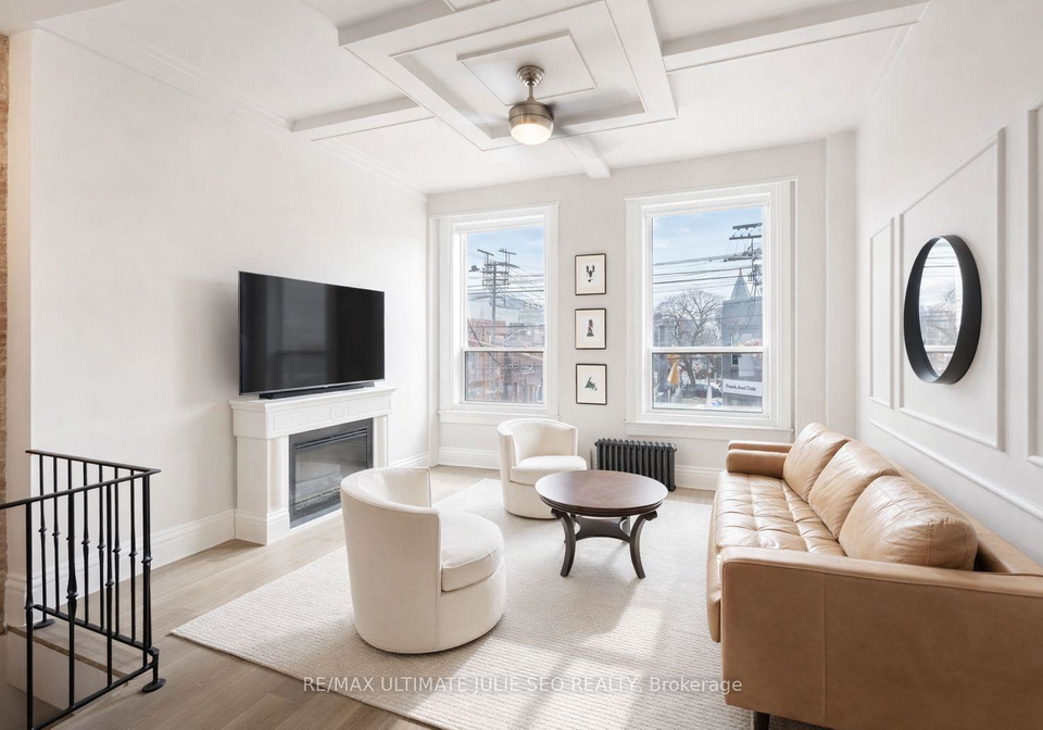 654-queen-street-w-toronto-ontario-c12879434