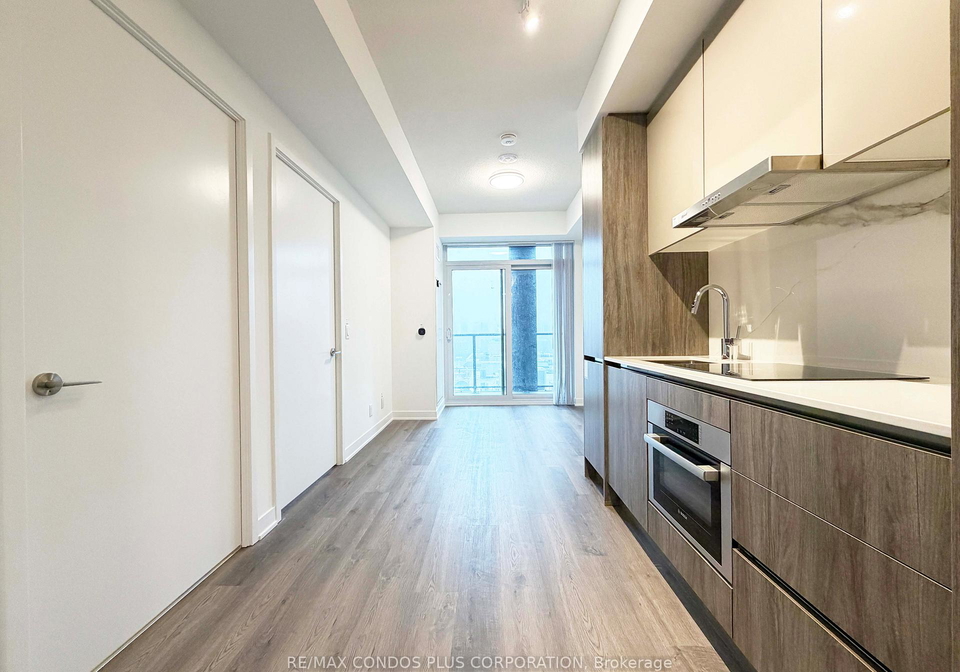 180-front-street-e-toronto-ontario-c12879656