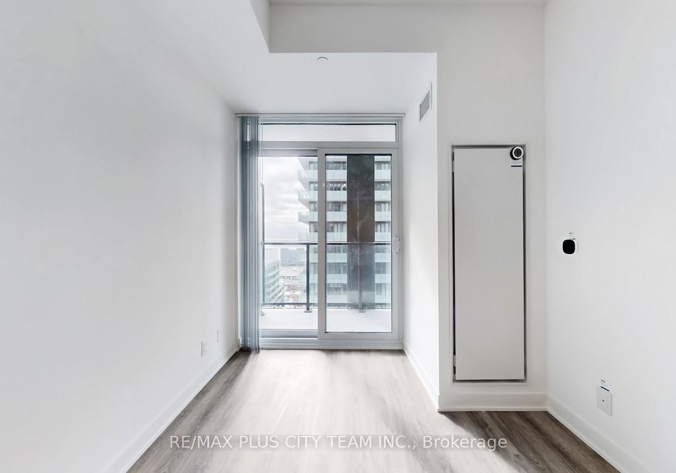180-front-street-e-toronto-ontario-c12879734