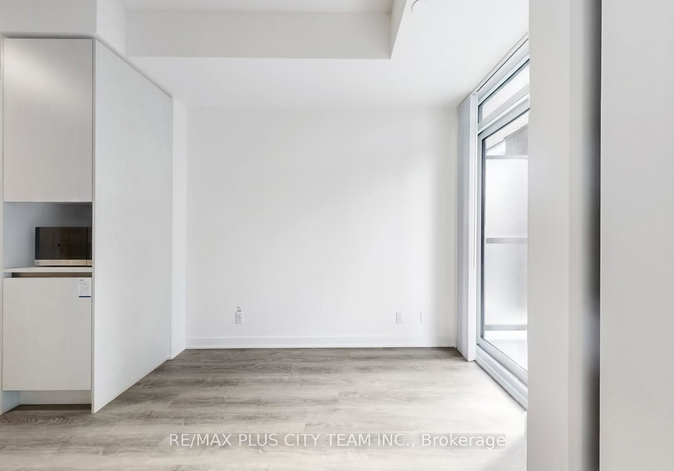180-front-street-e-toronto-ontario-c12879734