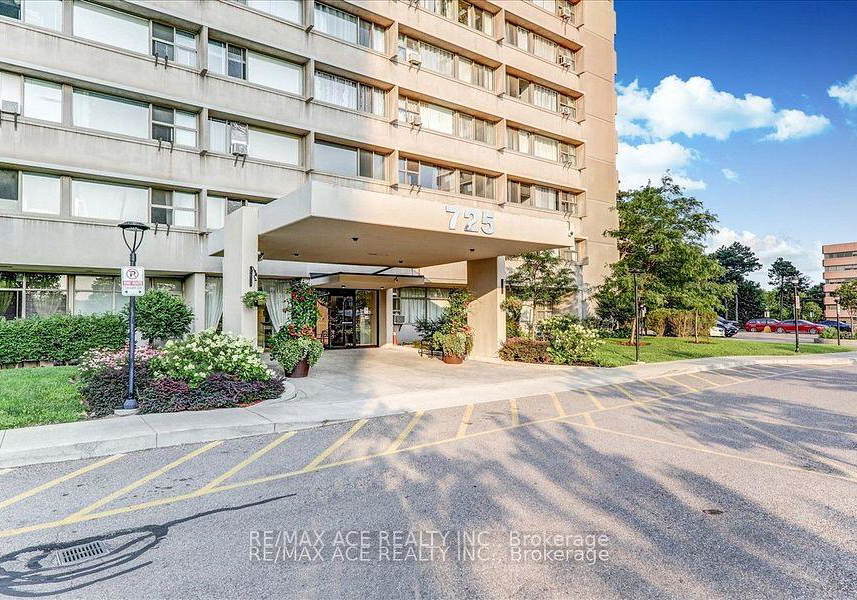 725-don-mills-road-n-east-york-ontario-c12879896