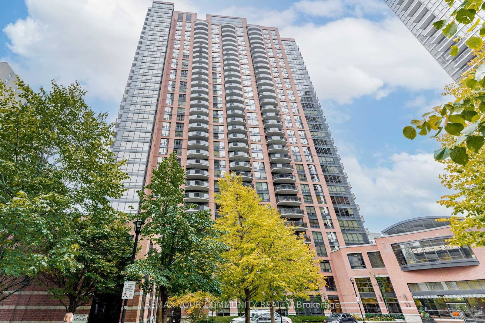 33-sheppard-avenue-north-york-ontario-c12879914