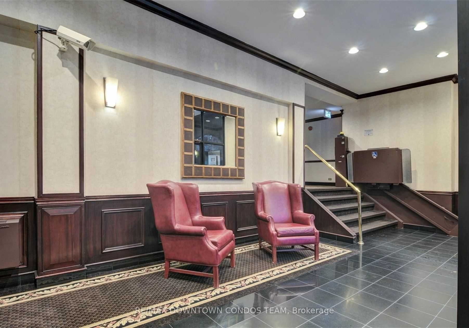 88-charles-street-e-toronto-ontario-c12880012