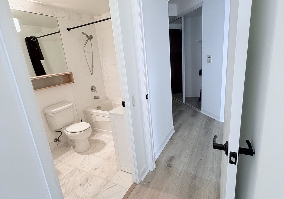 85-bloor-street-e-toronto-ontario-c12880132