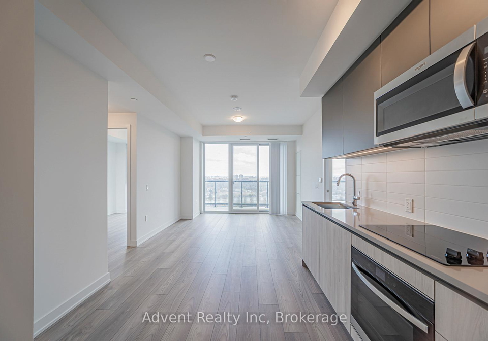 5858-yonge-street-toronto-ontario-c12880186