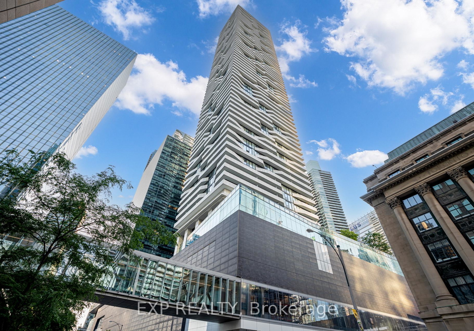 100-harbour-street-toronto-ontario-c12880242