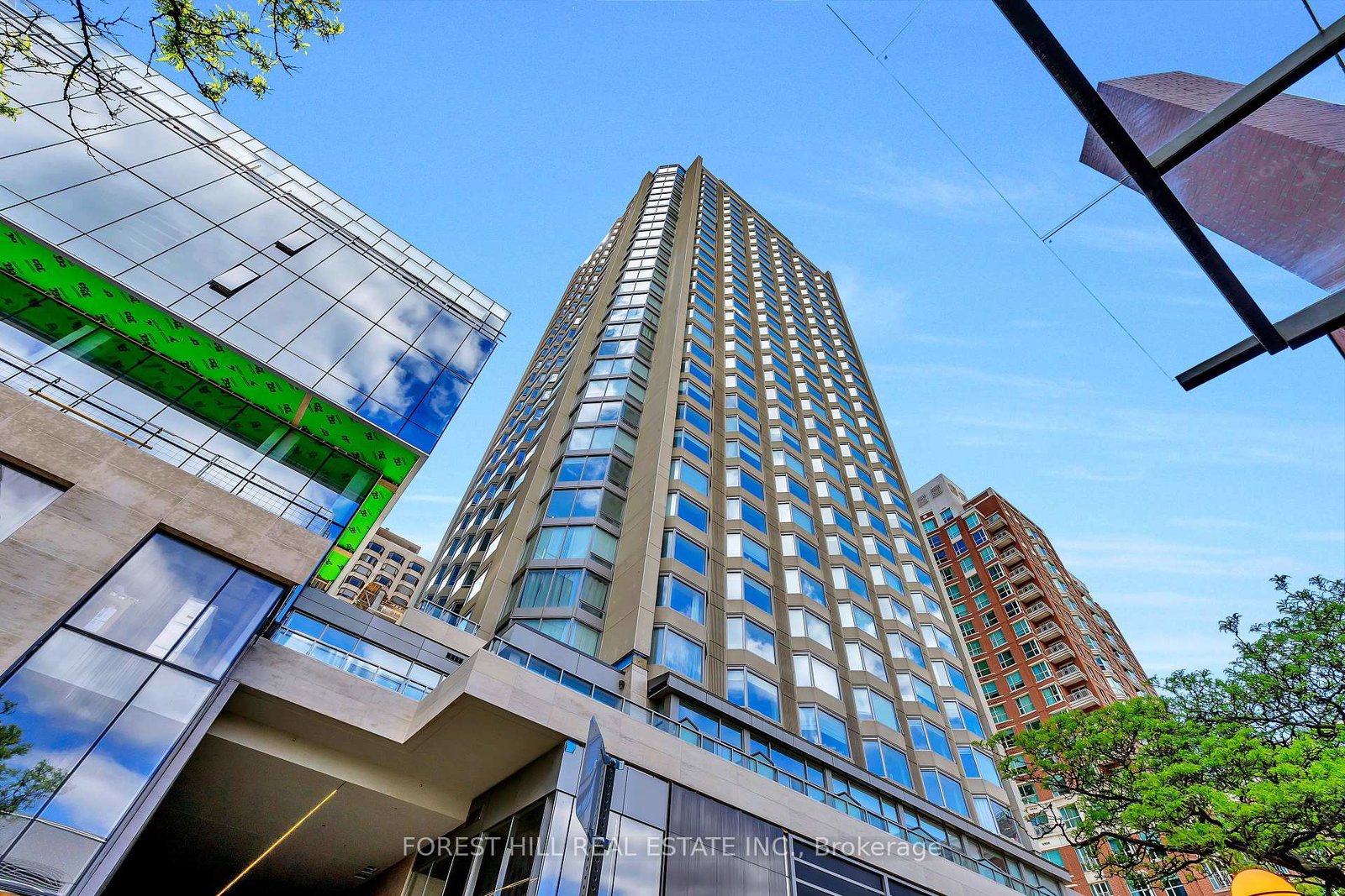 155-yorkville-avenue-toronto-ontario-c12880746