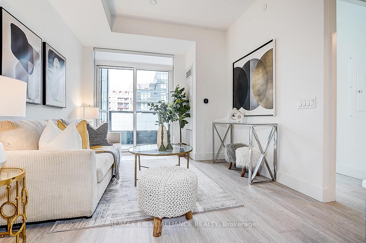 6-greenbriar-road-north-york-ontario-c12880842