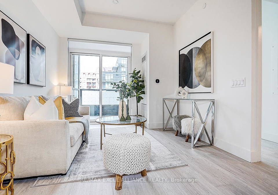 6-greenbriar-road-north-york-ontario-c12880842