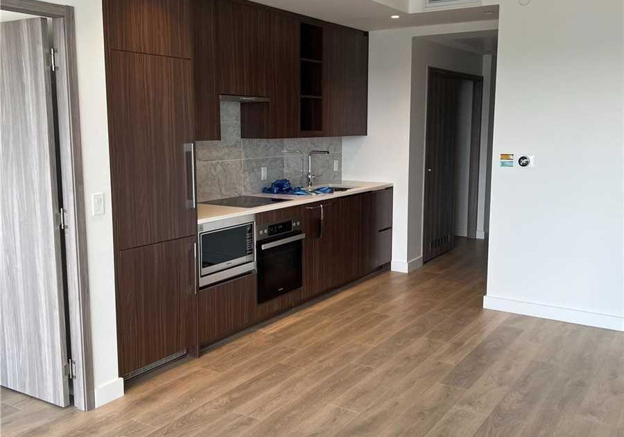 95-mcmahon-drive-north-york-ontario-c12880916
