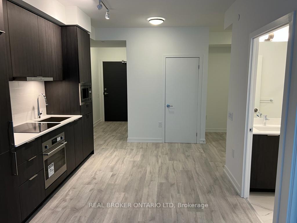7-golden-lion-heights-north-york-ontario-c12881458