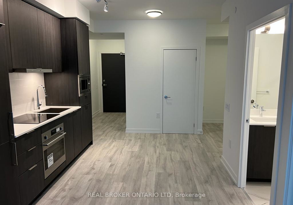 7-golden-lion-heights-north-york-ontario-c12881458