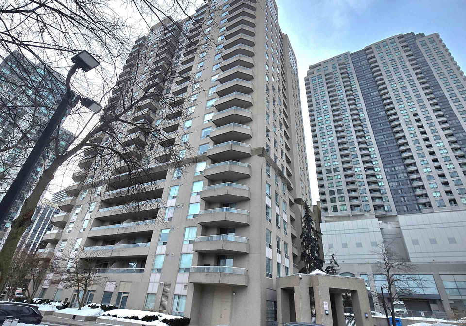 18-hillcrest-avenue-north-york-ontario-c12881706