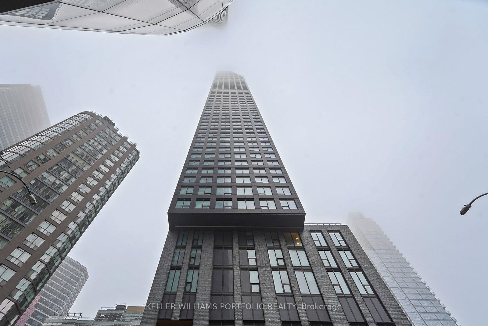 8-wellesley-street-w-toronto-ontario-c12882348