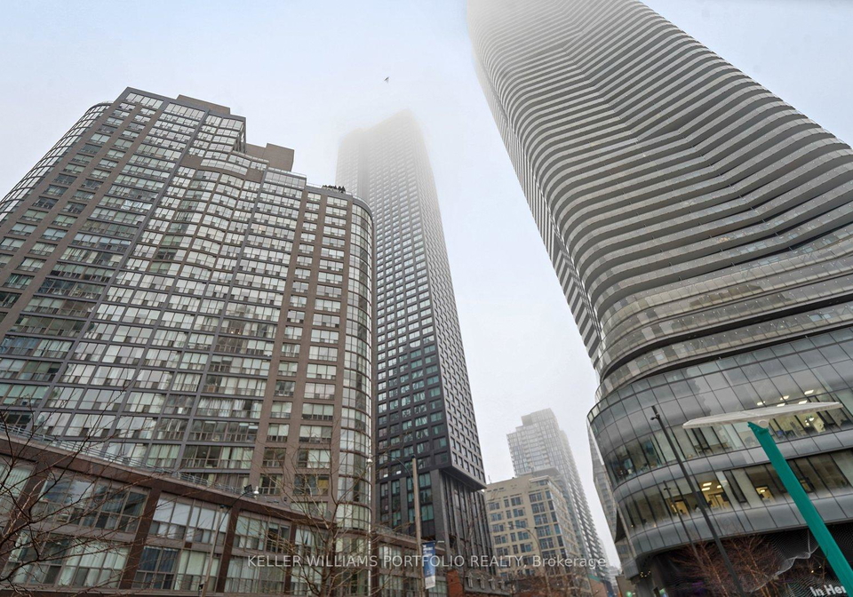 8-wellesley-street-w-toronto-ontario-c12882348