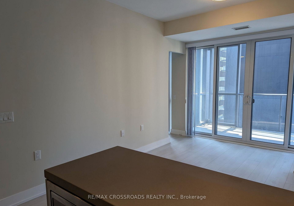 7-grenville-street-toronto-ontario-c12882524