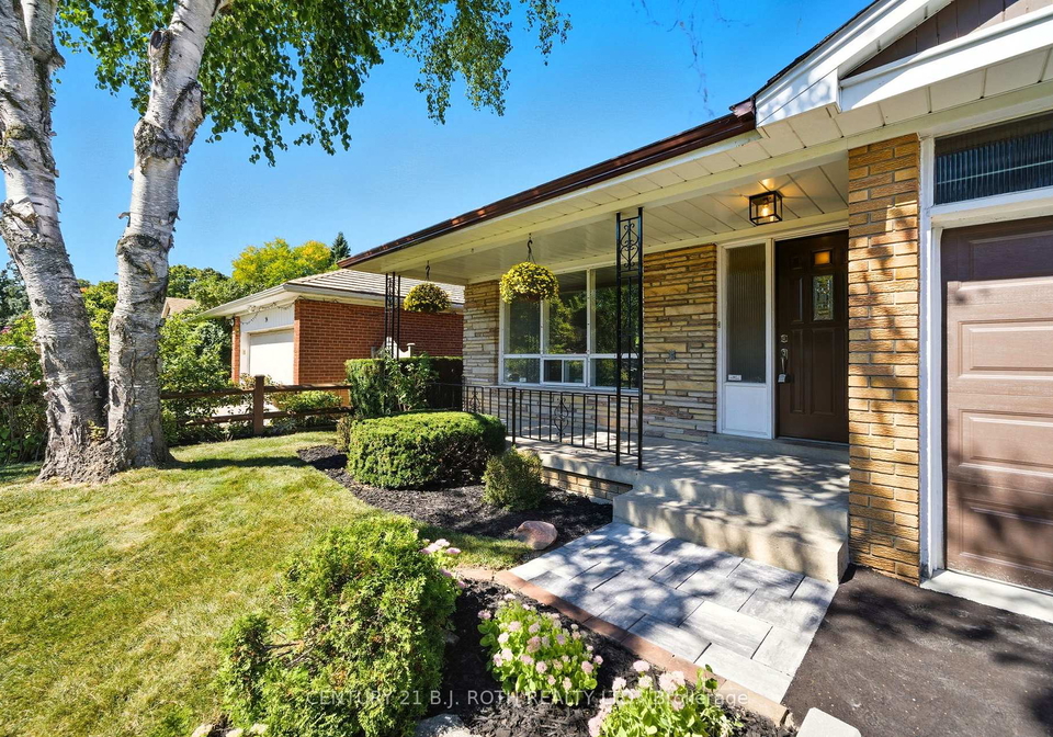 56-weatherstone-crescent-north-york-ontario-c12882822