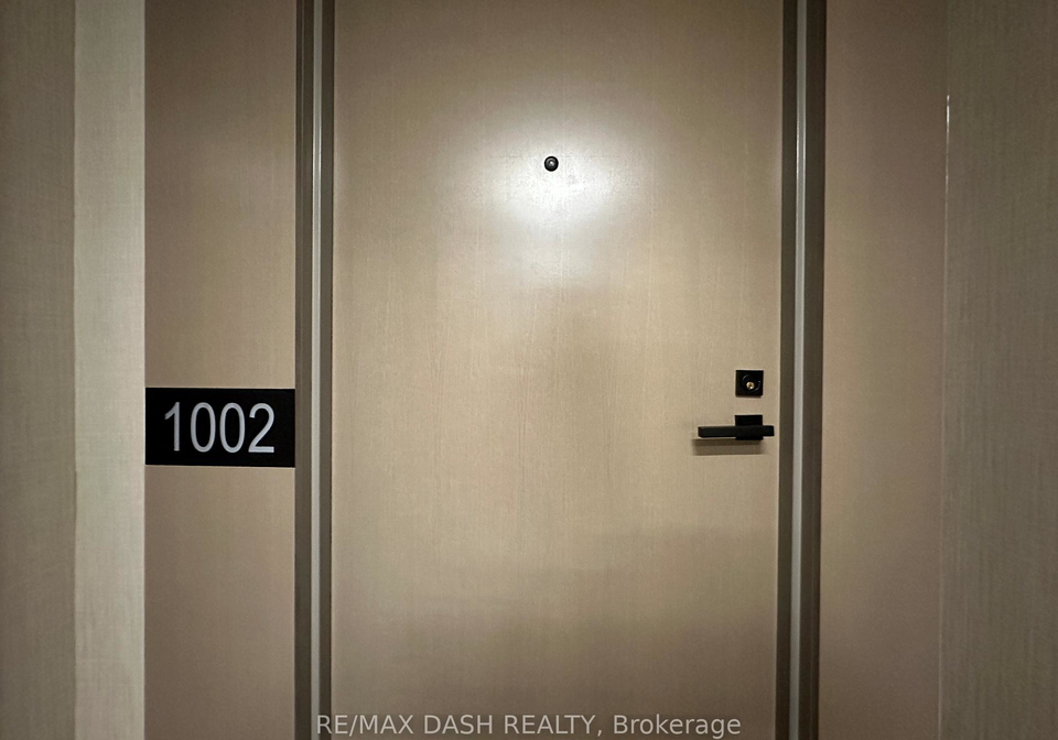 223-st-clair-avenue-w-toronto-ontario-c12883254
